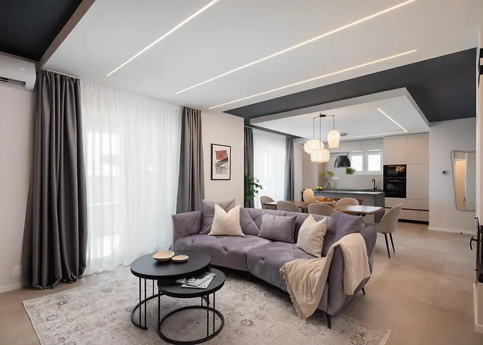 Bianca Vila Brodarica (Sibenik-Knin)