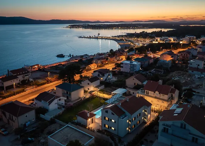 Bianca Vila Brodarica (Sibenik-Knin)